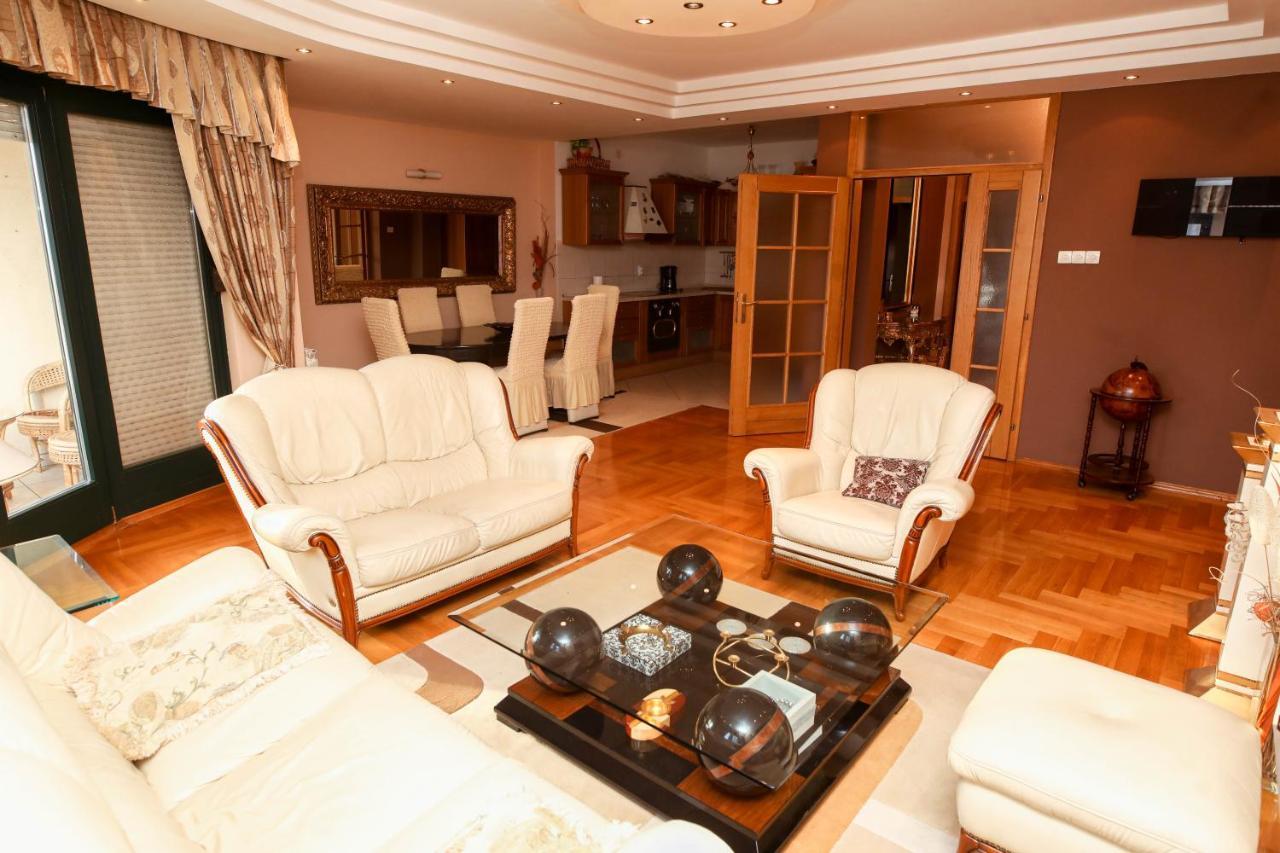 Ugodan I Luksuzan Apartman Banja Luka Kültér fotó